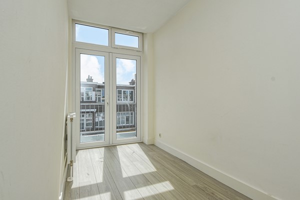 Medium property photo - Linnaeusstraat 66A, 2522 GT Den Haag